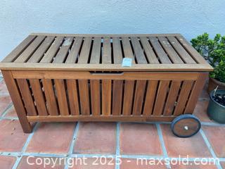 MaxSold Auction: Wood Outdoor Storage Bench / Deck Box, Hinged Slatted Design B - Los Angeles (California, USA) Estate Sale Online Auction - La Castana Drive