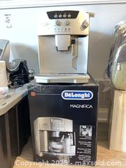 MaxSold Auction: Delonghi Magnifica Coffee Machine A - Newmarket (Ontario, Canada) SELLER MANAGED Downsizing Online Auction - Harry Walker Parkway S (STORAGE)