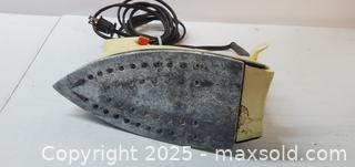 MaxSold Auction: General Electric Green Iron - working - Rockaway (New Jersey, USA) SELLER MANAGED Downsizing Online Auction - Miami Trail