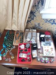 MaxSold Auction: Jewellery ? - Toronto (Ontario, Canada) PARTNER MANAGED Estate Sale Online Auction - Edmund Gate