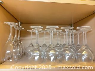 MaxSold Auction: Rosenthal Wine Glass Set and more - Toronto (Ontario, Canada) PARTNER MANAGED Estate Sale Online Auction - Edmund Gate