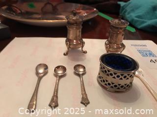 MaxSold Auction: Sterling Silver pepper ? and salt shaker small Spoons - Toronto (Ontario, Canada) PARTNER MANAGED Estate Sale Online Auction - Edmund Gate