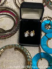 MaxSold Auction: Assorted Costume Jewelry Lot – Approx. 804g - Vancouver (British Columbia, Canada) SELLER MANAGED Reseller Online Auction - East 7th Avenue (STORAGE)              