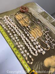 MaxSold Auction: Assorted Shell and Beaded Jewelry Lot – Approx. 618g - Vancouver (British Columbia, Canada) SELLER MANAGED Reseller Online Auction - East 7th Avenue (STORAGE)              