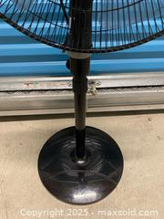 MaxSold Auction: Westinghouse 18” Pedestal Fan - Vancouver (British Columbia, Canada) SELLER MANAGED Reseller Online Auction - East 7th Avenue (STORAGE)              