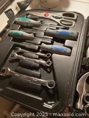 MaxSold Auction: Black &#38; Decker GG1800 18V Cordless Drill Kit &#38; Mixed Hand Tools - Ottawa (Ontario, Canada) Moving Online Auction - Trelawny Private