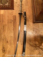 MaxSold Auction: Decorative Japanese-style Katana with Scabbard and Carved Dragon Tsuka A - Ottawa (Ontario, Canada) Moving Online Auction - Trelawny Private