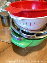 MaxSold Auction: Kitchenware — Pyrex Amish Butterprint Cinderella Bowls and more B - Ottawa (Ontario, Canada) Moving Online Auction - Trelawny Private