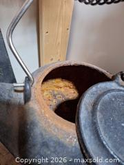 MaxSold Auction: Cast iron Dutch oven and kettle, medium (2–5 qt) B - Ottawa (Gloucester)(Ontario, Canada) PARTNER MANAGED Moving Online Auction - Southpark Drive