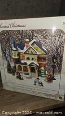 MaxSold Auction: Christmas Lighted Houses  A - Ottawa (Gloucester)(Ontario, Canada) PARTNER MANAGED Moving Online Auction - Southpark Drive