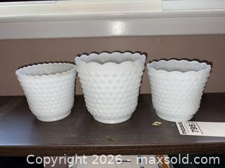 MaxSold Auction: Milk Glass  B - Ottawa (Gloucester)(Ontario, Canada) PARTNER MANAGED Moving Online Auction - Southpark Drive