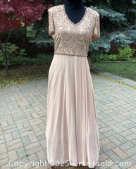 MaxSold Auction: Elegant Ball Gown  - Toronto (Ontario, Canada) SELLER MANAGED Estate Sale Online Auction - Richbourne Court
