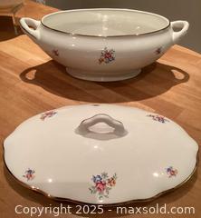 MaxSold Auction: Porcelain Soup Tureen and Casserole Dish - Toronto (Ontario, Canada) SELLER MANAGED Estate Sale Online Auction - Richbourne Court