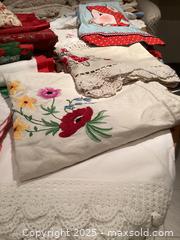 MaxSold Auction: Vintage Linen’s Lot - Toronto (Ontario, Canada) SELLER MANAGED Estate Sale Online Auction - Richbourne Court