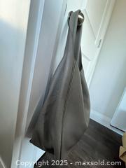 MaxSold Auction: Auxiliary Large Leather Bag - Toronto (Ontario, Canada) SELLER MANAGED Downsizing Online Auction - Westlake Crescent