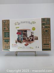 MaxSold Auction: SEALED DIY Miniature Coffee House Kit - Toronto (Ontario, Canada) SELLER MANAGED Downsizing Online Auction - Lakeshore Boulevard West