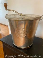 MaxSold Auction: No. 8 Universal Bread Maker - Toronto (Ontario, Canada) SELLER MANAGED Estate Sale Online Auction - Chestnut Park Road