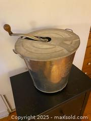 MaxSold Auction: No. 8 Universal Bread Maker - Toronto (Ontario, Canada) SELLER MANAGED Estate Sale Online Auction - Chestnut Park Road