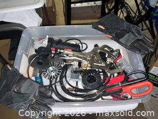MaxSold Auction: Siglent SDS1102CML+ Oscilloscope & Eventek KPS305D Power Supply - Manassas (Virginia, USA) SELLER MANAGED Downsizing Online Auction - Spriggs Road