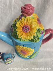 MaxSold Auction: VTG Floral Tea Pot & Wade Whimseas - 103128 - Ottawa (Ontario, Canada) SELLER MANAGED Estate Sale Online Auction - Frank Nighbor Place