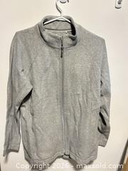 MaxSold Auction: Tommy Bahama Men's Gray Full Zip Sweater Extra Large - Toronto (Ontario, Canada) SELLER MANAGED Downsizing Online Auction - Carscadden Drive (CONDO)