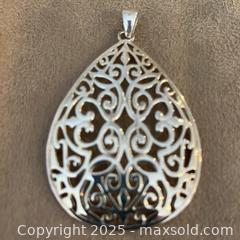 MaxSold Auction: Sterling Silver Pendant - London (Ontario, Canada) SELLER MANAGED Downsizing Online Auction - Doon Drive