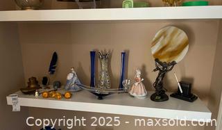 MaxSold Auction: Art Glass, Vases, Porcelain Figures, Vintage Desk & Decorative Collectibles, Noveties B - Brampton (Ontario, Canada) Estate Sale Online Auction - Upper Highlands Drive