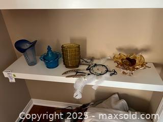 MaxSold Auction: Assorted Decorative Glassware, Feather Dreamcatcher, MCM Art Glass B - Brampton (Ontario, Canada) Estate Sale Online Auction - Upper Highlands Drive