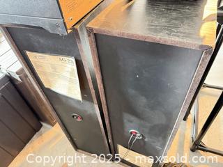 MaxSold Auction: AudioSphere Research AG-271 3-Way Floorstanding Speakers (Pair) B - Brampton (Ontario, Canada) Estate Sale Online Auction - Upper Highlands Drive