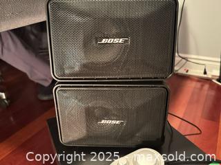 MaxSold Auction: Bose Speaker And Logitech Subwoofer B - Brampton (Ontario, Canada) Estate Sale Online Auction - Upper Highlands Drive