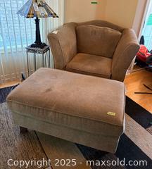 MaxSold Auction: Chair and Ottoman C - Brampton (Ontario, Canada) Estate Sale Online Auction - Upper Highlands Drive