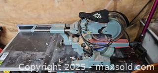 MaxSold Auction: King Canada 9362 10" Sliding Compound Miter Saw with Table D - Brampton (Ontario, Canada) Estate Sale Online Auction - Upper Highlands Drive