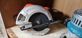 MaxSold Auction: Lot of 2 Power Tools: Black & Decker Circular Saw, Makita Router B - Brampton (Ontario, Canada) Estate Sale Online Auction - Upper Highlands Drive