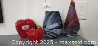 MaxSold Auction: Lot of 4 Decorative Art Glass Pieces (2 Vases, 2 Hearts/Apples) B - Brampton (Ontario, Canada) Estate Sale Online Auction - Upper Highlands Drive