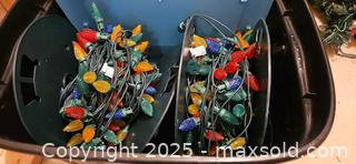 MaxSold Auction: Lot of Holiday String Lights and Wreaths B - Brampton (Ontario, Canada) Estate Sale Online Auction - Upper Highlands Drive