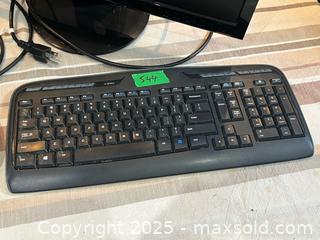 MaxSold Auction: Lot of LG 22M38D-B, ASUS VH232H & VGA-era ASUS Monitors B - Brampton (Ontario, Canada) Estate Sale Online Auction - Upper Highlands Drive