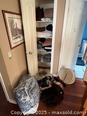 MaxSold Auction: Mixed bedding lot: Comforter, Throws, Towels, Sheets, Hamper and More B - Brampton (Ontario, Canada) Estate Sale Online Auction - Upper Highlands Drive