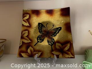 MaxSold Auction: Mixed Decorative Art Glass and Royal Winton Grimwades and More B - Brampton (Ontario, Canada) Estate Sale Online Auction - Upper Highlands Drive