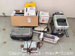 MaxSold Auction: Mixed Electric Kitchen Appliances Lot: T-fal, Bella, Proctor Silex B - Brampton (Ontario, Canada) Estate Sale Online Auction - Upper Highlands Drive