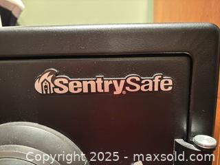 MaxSold Auction: Safe C - Brampton (Ontario, Canada) Estate Sale Online Auction - Upper Highlands Drive