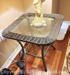 MaxSold Auction: Side Table and Lamp B  - Brampton (Ontario, Canada) Estate Sale Online Auction - Upper Highlands Drive