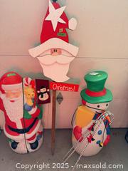 MaxSold Auction: Vintage-Style Blow-Mold Santa, Snowman & Wood 'Christmas' Sign B - Brampton (Ontario, Canada) Estate Sale Online Auction - Upper Highlands Drive