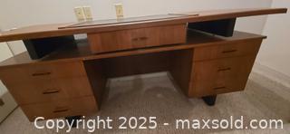 MaxSold Auction: MCM Office Desk - Burlington (Ontario, Canada) PARTNER MANAGED Downsizing Online Auction - New Street
