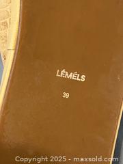 MaxSold Auction: Lemels Leather Flip Flops - Toronto (Ontario, Canada) SELLER MANAGED Downsizing Online Auction - Bathurst Street (CONDO)