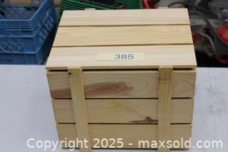 MaxSold Auction: Xmas Decorations - Hamilton (Ontario, Canada) SELLER MANAGED Estate Sale Online Auction - Jerseyville Road West