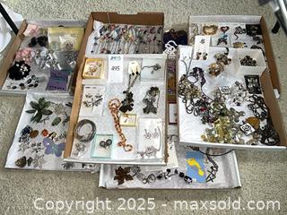 MaxSold Auction: Costume Jewelry #3 - Cupertino (California, USA) PARTNER MANAGED Estate Sale Online Auction - Maria Rosa Way