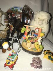 MaxSold Auction: World Travel Decor  - Cupertino (California, USA) PARTNER MANAGED Estate Sale Online Auction - Maria Rosa Way