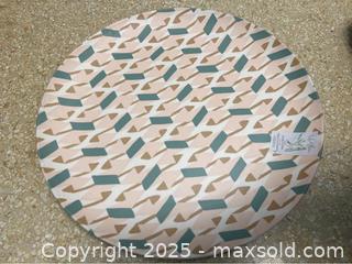 MaxSold Auction: 2 Table Cloths, Decorative Plate - Point Edward (Ontario, Canada) PARTNER MANAGED Estate Sale Online Auction -  Michigan Avenue