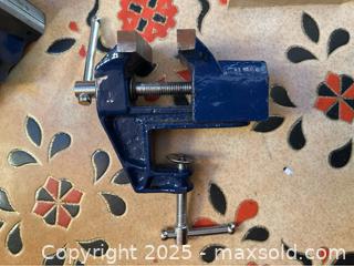 MaxSold Auction: 4 Small Vices - Point Edward (Ontario, Canada) PARTNER MANAGED Estate Sale Online Auction -  Michigan Avenue