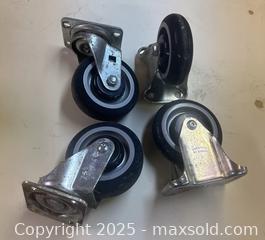 MaxSold Auction: Castors - Point Edward (Ontario, Canada) PARTNER MANAGED Estate Sale Online Auction -  Michigan Avenue